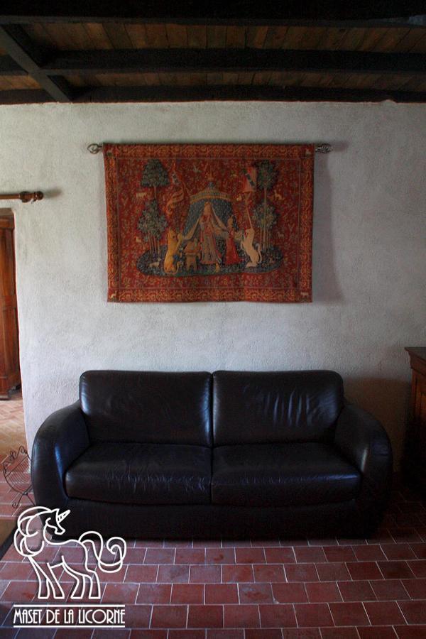 Maset De La Licorne Villa Nedde ภายนอก รูปภาพ